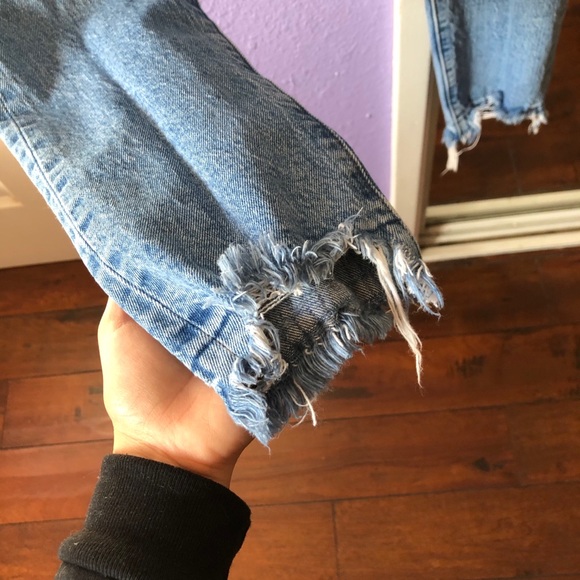 SOLD Levi’s 501 High Waist Nibbled Hem - Picture 7 of 8